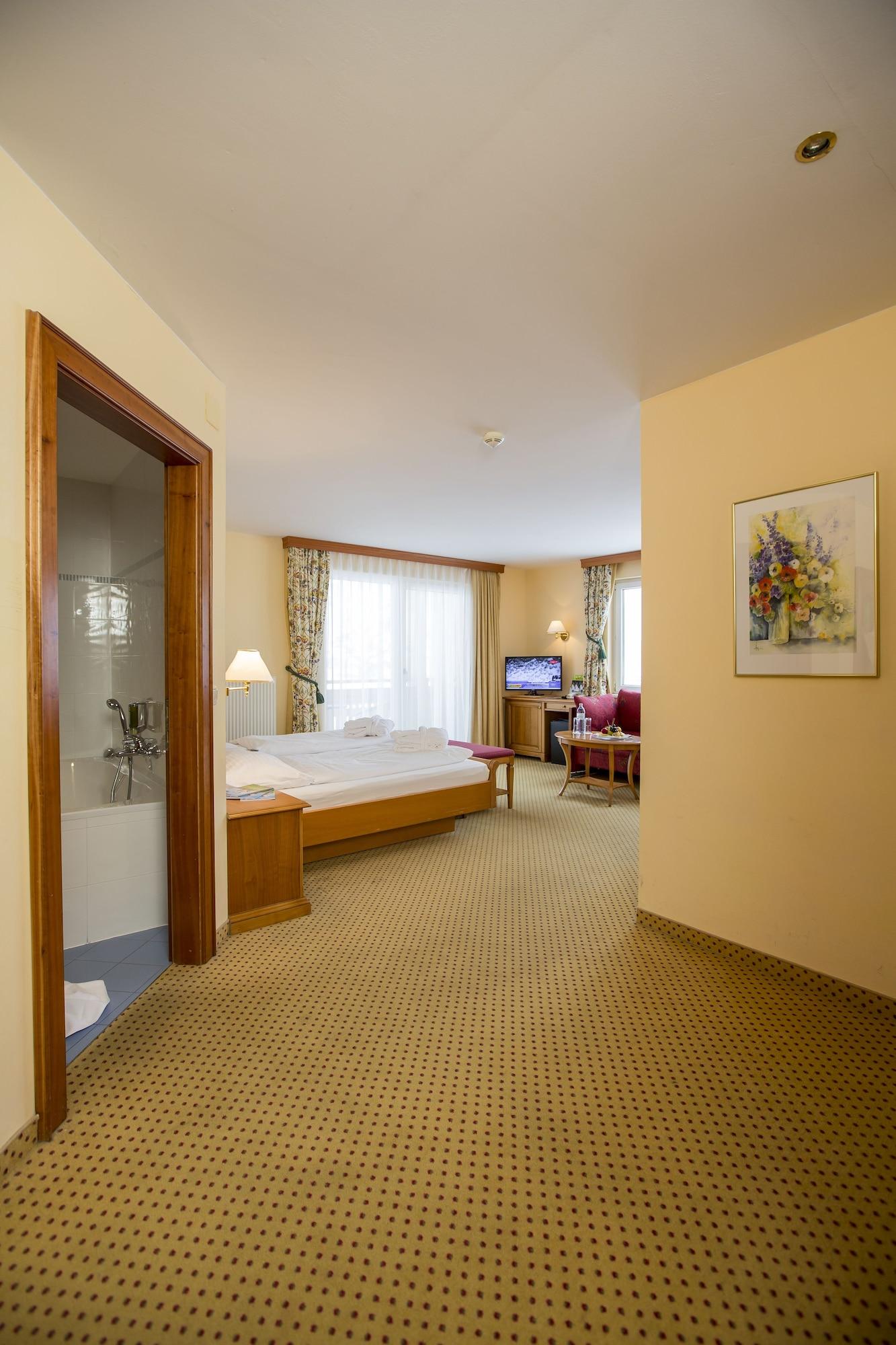 Falkensteiner Aktiv & Familienhotel Cristallo Superior Katschberghöhe Exteriör bild